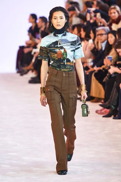 Look 27